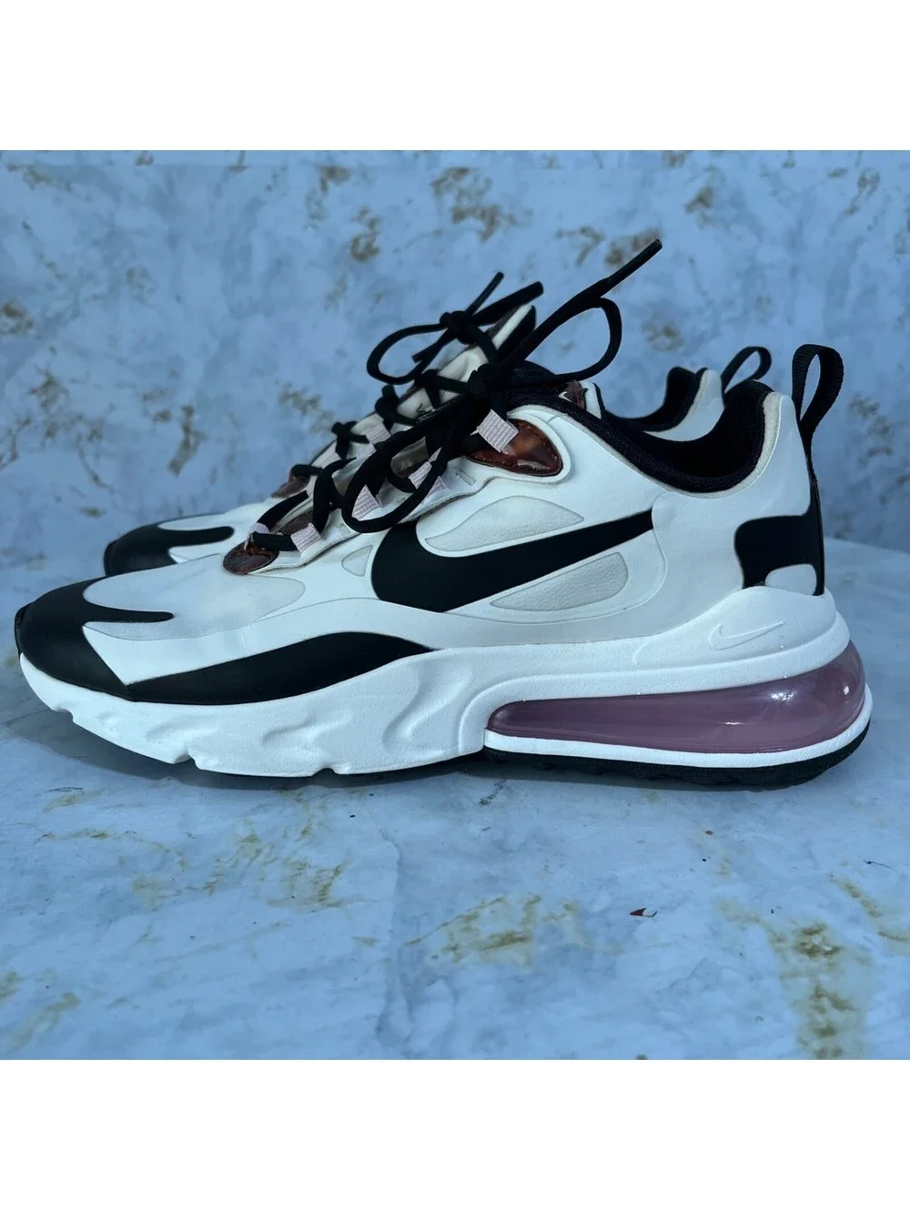 Nike Air Max 270 React Womens Size 8 Shoes White Black Athletic Trainer Sneakers